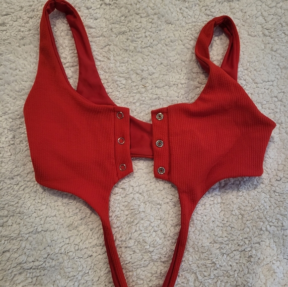 Red Ribbed Bakini Set - Picture 3 of 6